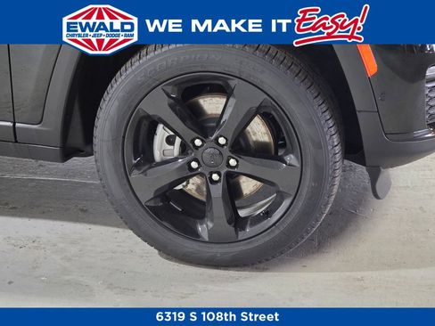 New 2025 Jeep Grand Cherokee L Limited w/ Luxury Tech Group II image 15