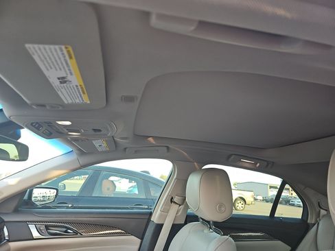 Used 2017 Cadillac CTS Luxury RWD image 6