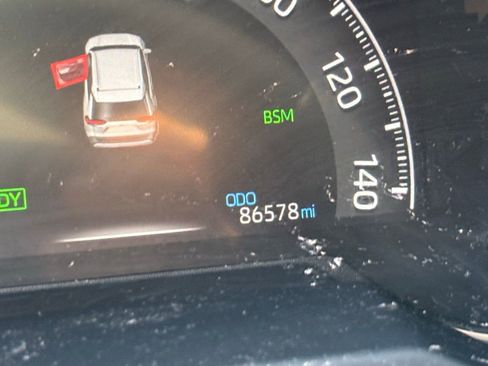 Used 2019 Toyota RAV4 XSE AWD/4WD image 10