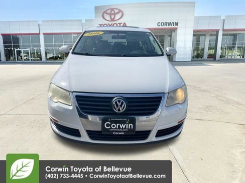 Used 2006 Volkswagen Passat 2.0T FWD image 8
