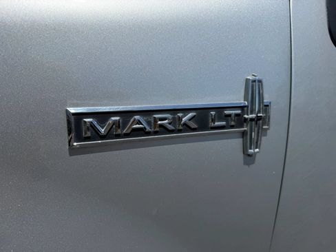 Used 2006 Lincoln Mark LT 2WD image 29