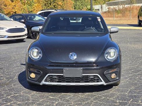 Used 2018 Volkswagen Beetle 2.0T Dune image 22