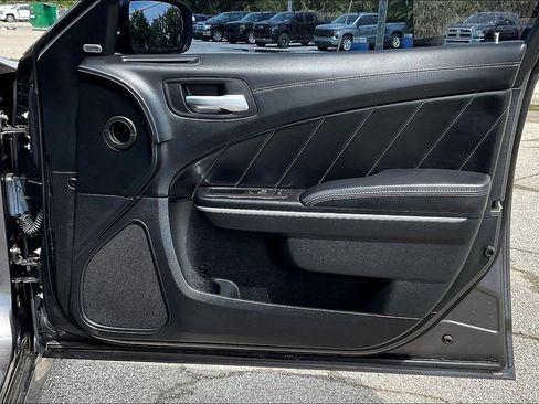 Used 2019 Dodge Charger R/T w/ Plus Group RWD image 19