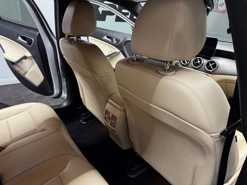 Used 2019 Mercedes-Benz GLA 250 image 45