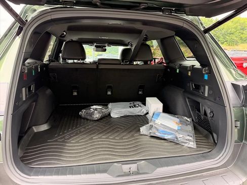 Certified 2026 Subaru Outback Premium AWD/4WD image 32