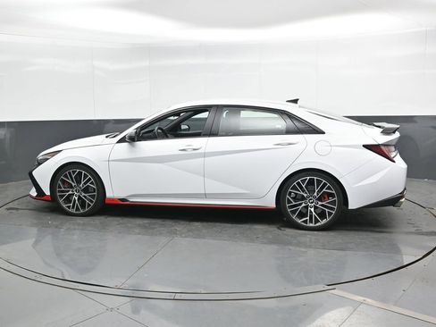 Used 2022 Hyundai Elantra N FWD image 8