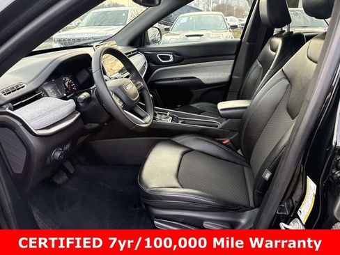 Certified 2024 Jeep Compass Latitude image 16