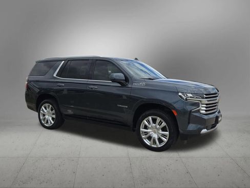 Used 2021 Chevrolet Tahoe High Country w/ Premium Package AWD/4WD image 8