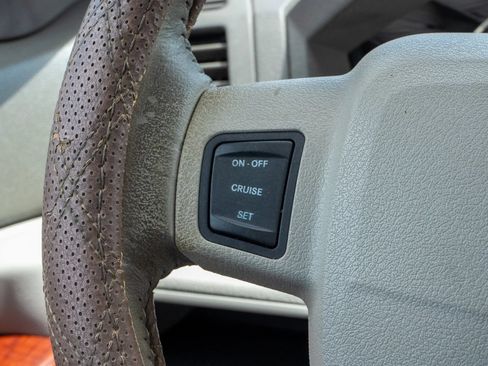 Used 2007 Jeep Grand Cherokee Limited RWD image 21