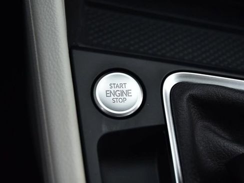 New 2026 Volkswagen Jetta SE image 17