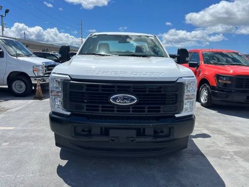 New 2026 Ford F250 XL w/ FX4 Off-Road Package AWD/4WD image 2