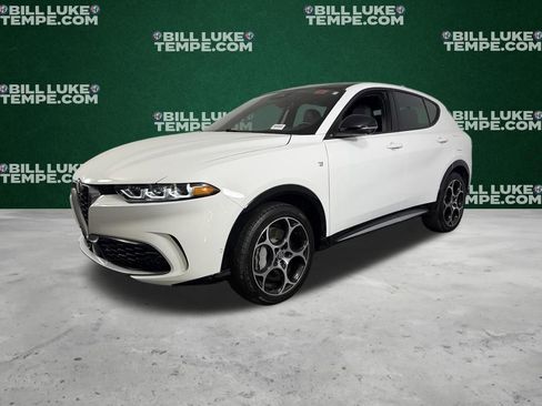 Used 2024 Alfa Romeo Tonale Ti AWD/4WD image 4