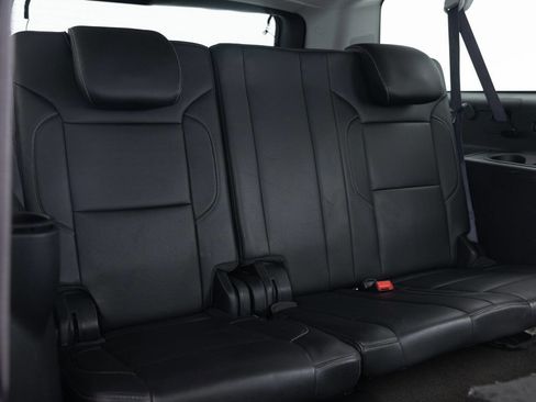 Used 2015 Chevrolet Suburban LT w/ Luxury Package image 35