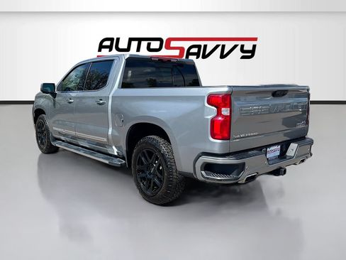 Used 2025 Chevrolet Silverado 1500 High Country w/ High Country Premium Package AWD/4WD image 5