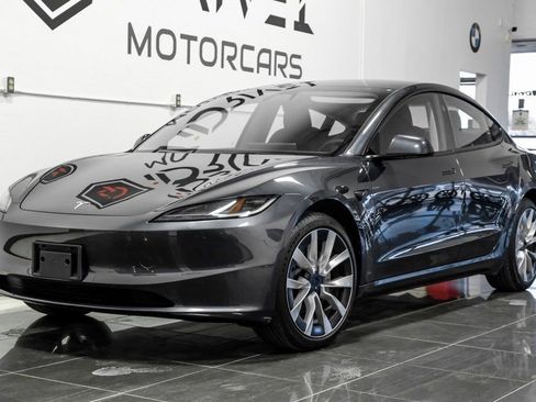 Used 2025 Tesla Model 3 Long Range image 8
