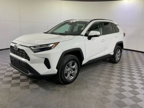 Used 2024 Toyota RAV4 XLE image 1