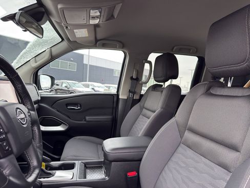 Certified 2024 Nissan Frontier SV w/ SV Convenience Package image 25