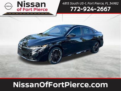 New 2026 Nissan Sentra SR w/ Floor Mat Package
