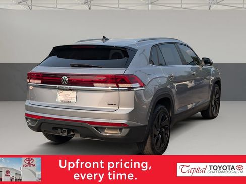 Used 2024 Volkswagen Atlas Cross Sport SE w/ Panoramic Sunroof Package AWD/4WD image 7