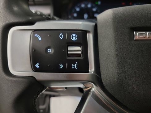Used 2025 Land Rover Discovery Dynamic SE AWD/4WD image 25