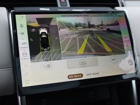 New 2026 Land Rover Discovery Sport Landmark image 19