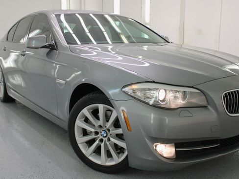 Used 2011 BMW 528i Sedan image 14