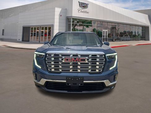 Used 2025 GMC Acadia Denali w/ LPO, Floor Liner Package AWD/4WD image 2