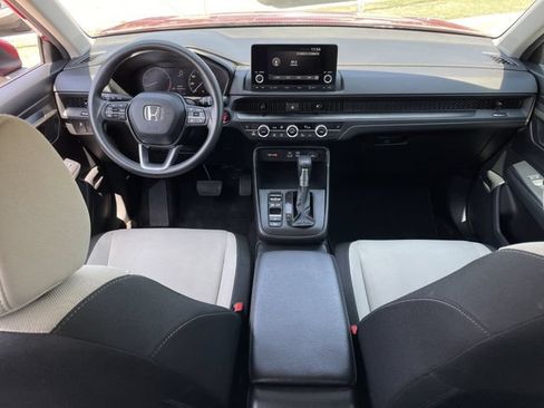 Used 2024 Honda CR-V EX image 9