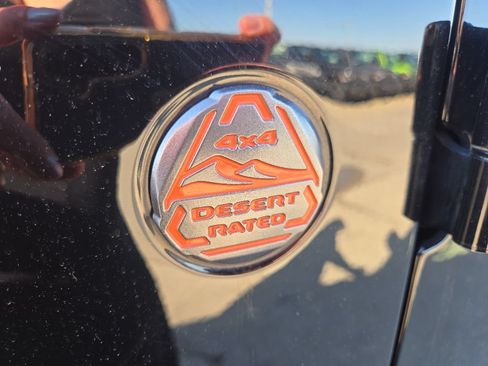 Used 2023 Jeep Gladiator Mojave w/ Cold Weather Group AWD/4WD image 19