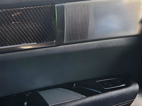 New 2026 Cadillac Vistiq Sport image 23