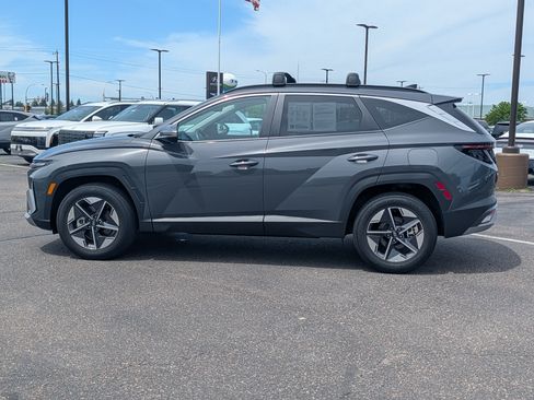 Certified 2025 Hyundai Tucson SEL AWD/4WD image 2