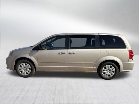 Used 2016 Dodge Grand Caravan SE w/ Quick Order Package 29E SE image 4