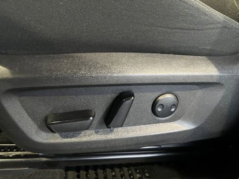 Used 2024 Nissan Rogue SV image 24