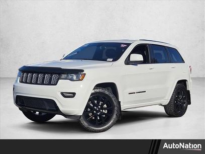 Used 2017 Jeep Grand Cherokee Altitude