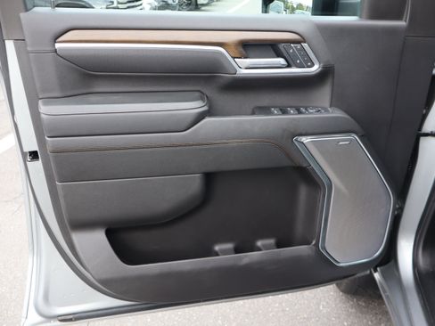 Certified 2025 Chevrolet Silverado 2500 High Country w/ Technology Package image 17