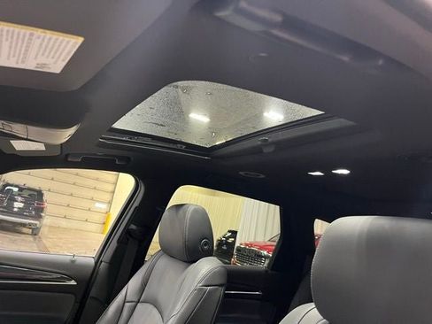 Used 2023 Buick Enclave Premium w/ Experience Buick Package AWD/4WD image 5