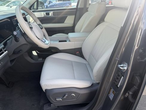 Used 2026 Hyundai Santa Fe SEL FWD image 27