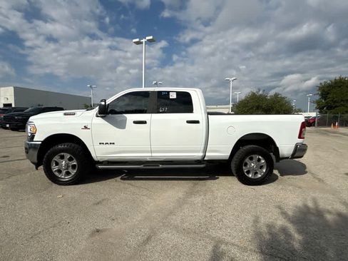 Used 2024 RAM 2500 Big Horn w/ Off Road Package AWD/4WD image 2
