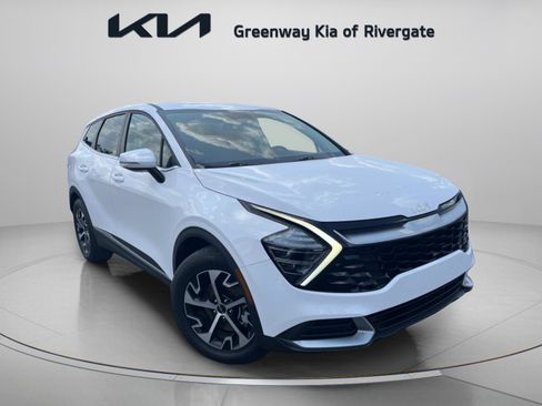 Used 2025 Kia Sportage EX FWD image 1
