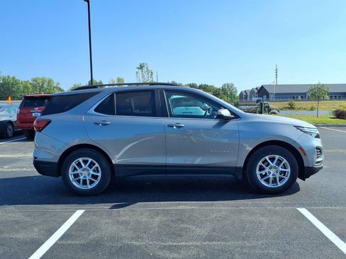 Used 2023 Chevrolet Equinox LT FWD image 32