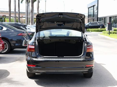 Used 2019 Volkswagen Jetta SE image 7