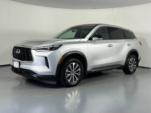 Used 2023 INFINITI QX60 Pure AWD/4WD image 3