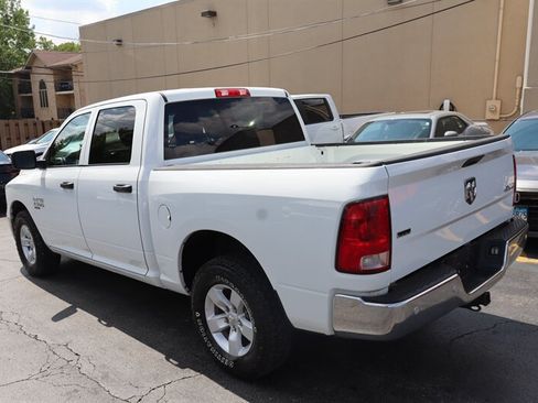 Used 2022 RAM 1500 Classic SLT w/ Electronics Group AWD/4WD image 5