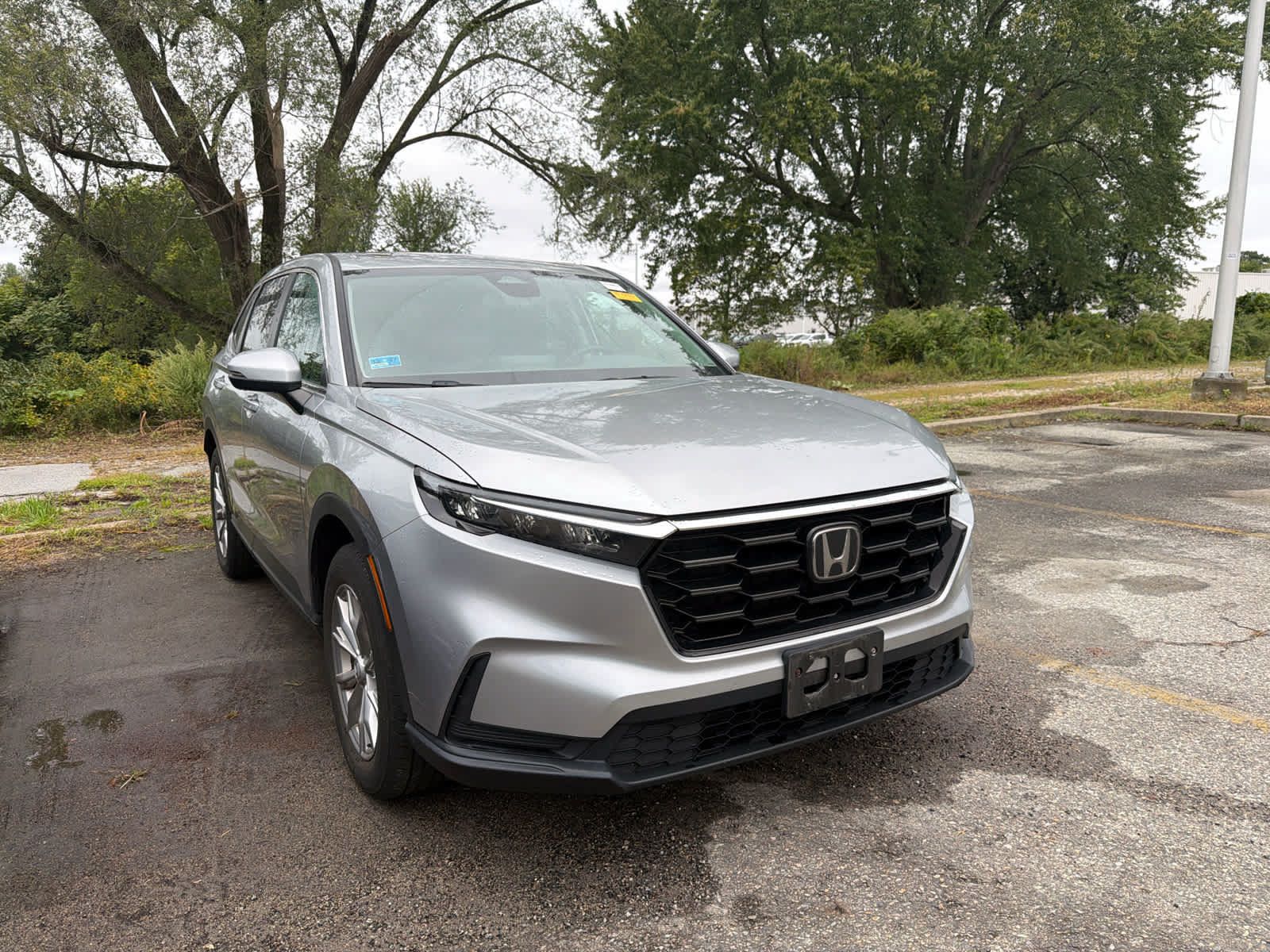 Used 2024 Honda CR-V EX image 2