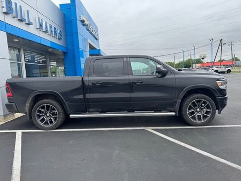 Used 2019 RAM 1500 Laramie AWD/4WD image 4