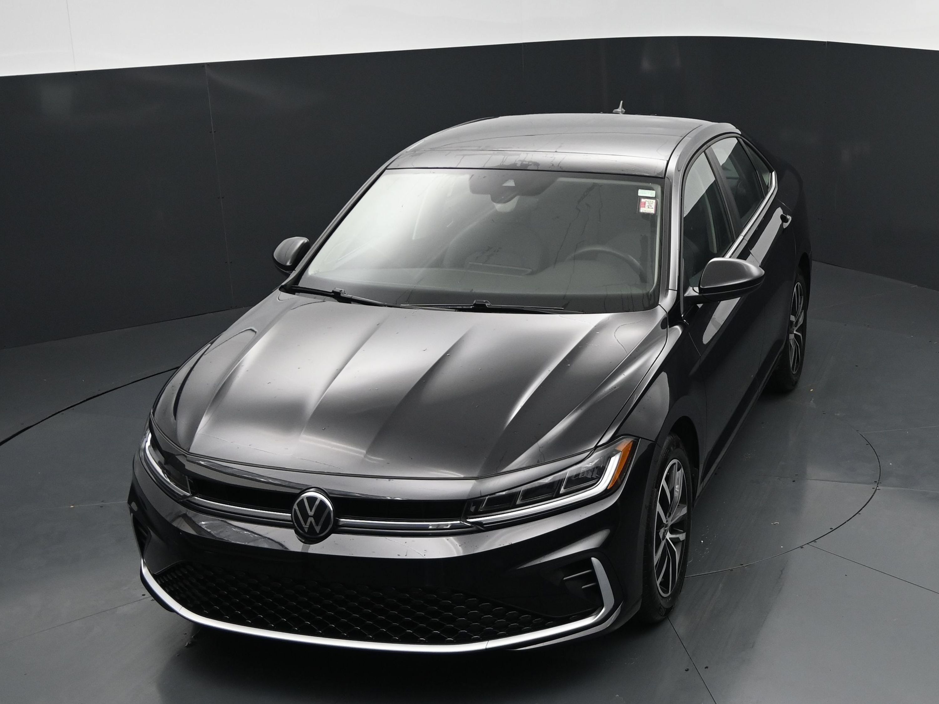 Used 2026 Volkswagen Jetta SE FWD image 26