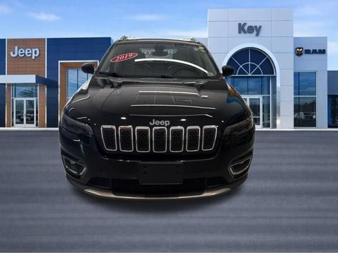 Used 2019 Jeep Cherokee Limited AWD/4WD image 11