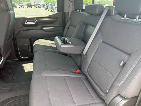 Used 2025 GMC Sierra 1500 Elevation w/ Preferred Package AWD/4WD image 16
