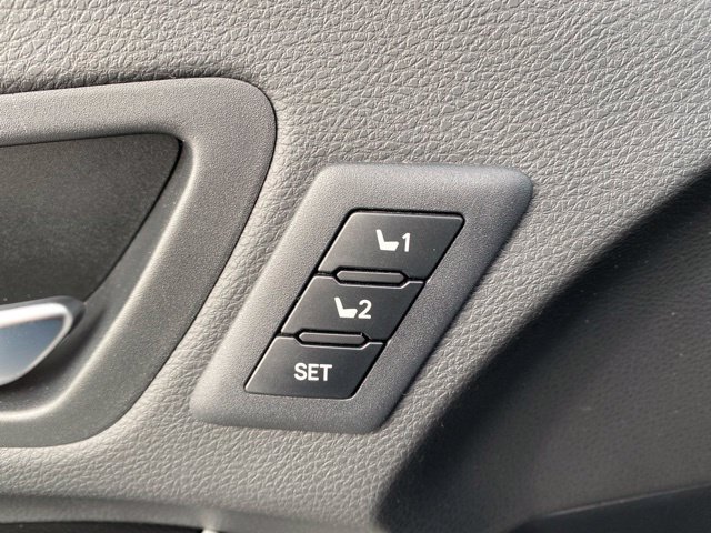 Certified 2025 Toyota Sienna Limited AWD/4WD image 19