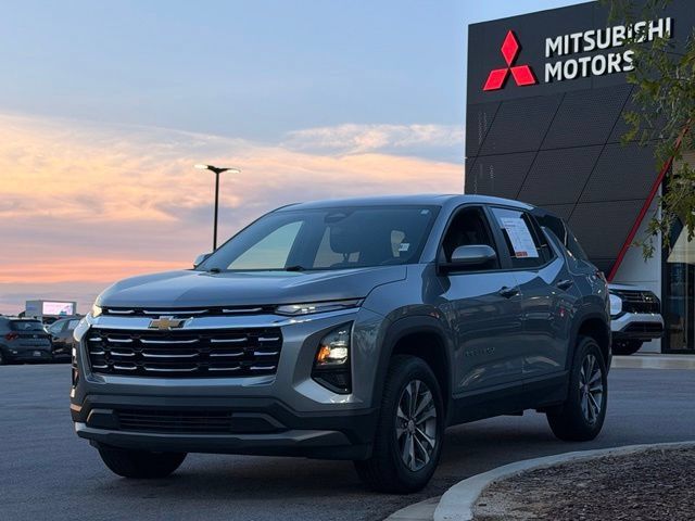 Used 2026 Chevrolet Equinox LT w/ Convenience Package II FWD image 8